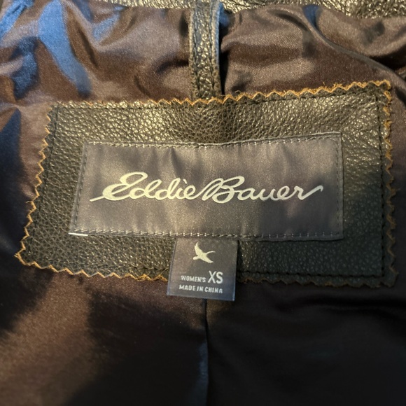Eddie Bauer Women’s XS full grain leather jacket - Picture 2 of 11